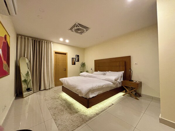 1 bedroom, iron/ironing board, WiFi, bed sheets