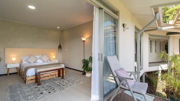 1 bedroom, desk, free WiFi, bed sheets