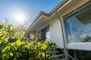 تفاصيل الفندق من الخارج