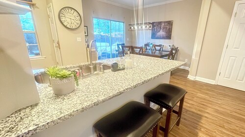 Lux Atlanta Access & Comfort @ Braves Stadium!