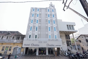Exterior - Hotel Bhabha (Rajkot)