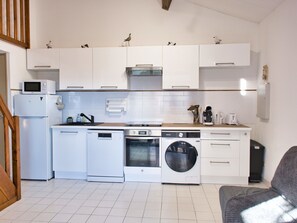 Fridge, microwave, oven, dishwasher