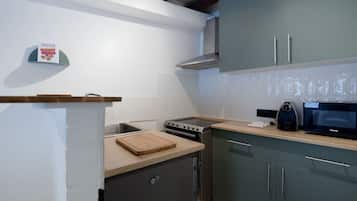 冰箱、微波炉、烤箱、洗碗机