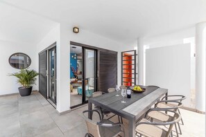 Villa (4 Bedrooms) | Exterior