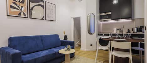 Apartment | Living area