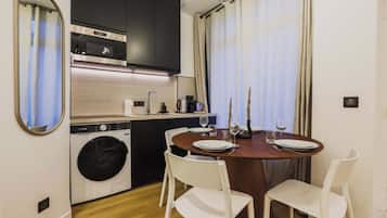 Apartment | Dining
