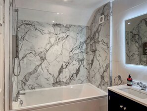 Unclassified image, 4 of 9, button - Warrington Mews-UK48821 (Thornton-le-Dale, near Pickering)