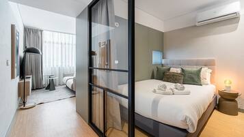 1 bedroom, iron/ironing board, internet, bed sheets