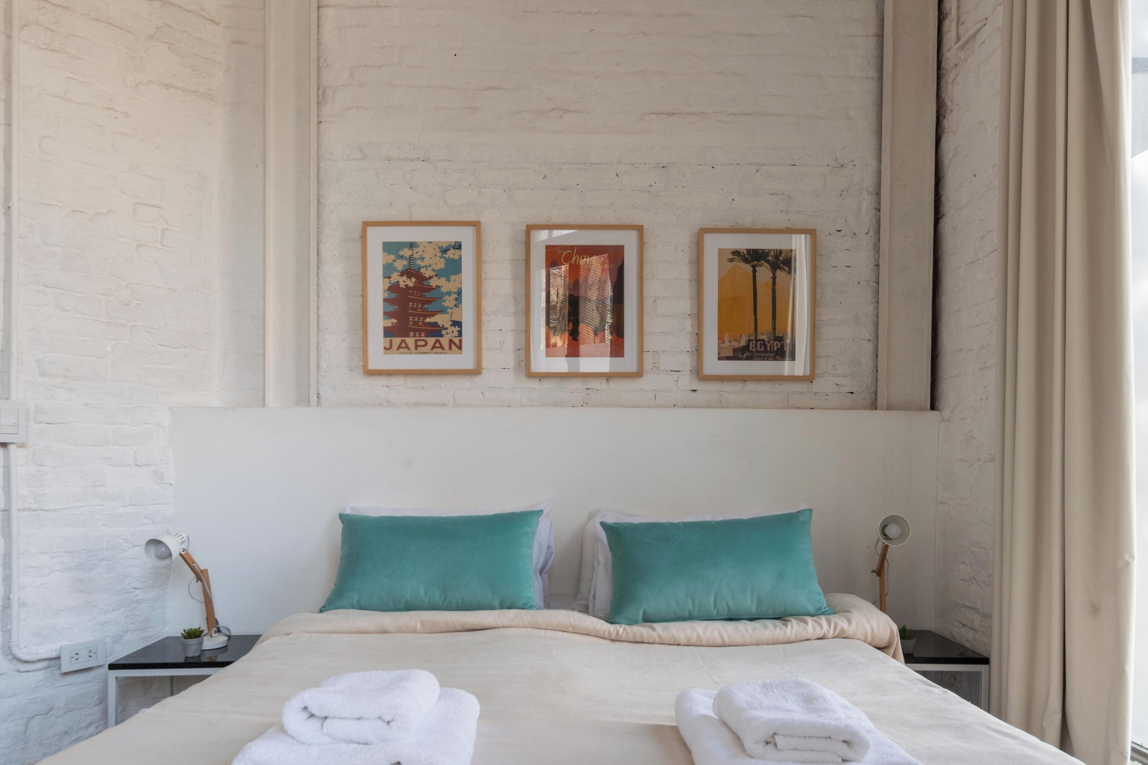 House, City View | 5 bedrooms, blackout drapes, iron/ironing board, free WiFi