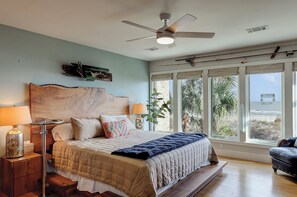 5 bedrooms, free WiFi, bed sheets - Beachfront Ocean Dream on the Sand (Hilton Head Island)