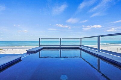 9 BR Beachfront Mansion | Infinity Pool | Hot Tub