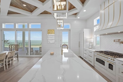 Ultimate Family Vacation: 9BR Gulffront Home | Infinity Pool | Beach Access