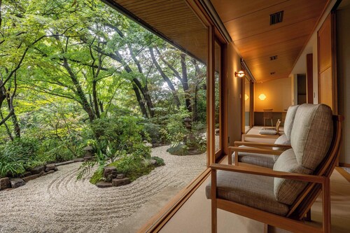 Tsurumaki Onsen Motoyu Jinya