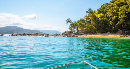 Jacuzzi Privativa com AC em Maresias