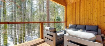 Donner Summit - Hot Tub, Fireplace & Mountain Views