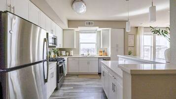 2 bedrooms