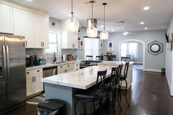 Microwave, oven, stovetop, dishwasher