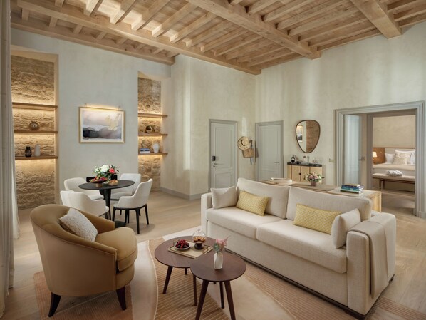 In-room safe, blackout curtains, soundproofing, iron/ironing board