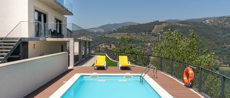 Piscina a l'aire lliure