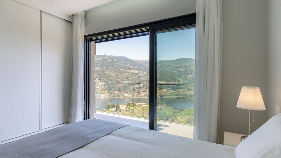 Feel Discovery MirĂŁo River House Douro