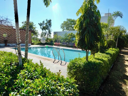 Radha Kunj Resort