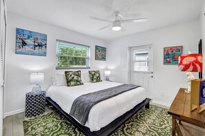 4 bedrooms, desk, iron/ironing board, free WiFi
