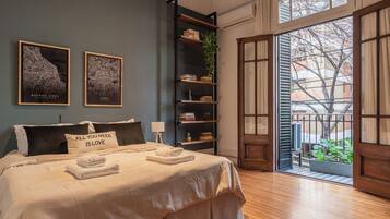 Casa adossada, 2 dormitoris | Cortines opaques, planxa i posts de planxar i wifi gratuïta