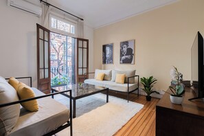Townhome, 2 Bedrooms | Living area - MOT Ravignani 2200 (Buenos Aires)