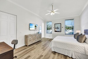 3 bedrooms, iron/ironing board, free WiFi, bed sheets - New! Sunkissed - 1 Mile to Beach! Heated Pool! (Naples)