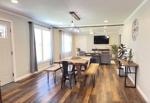 Spacious 3Bed, 2Bath Home for Corporate Stays, Contractors/Healthcare Providers