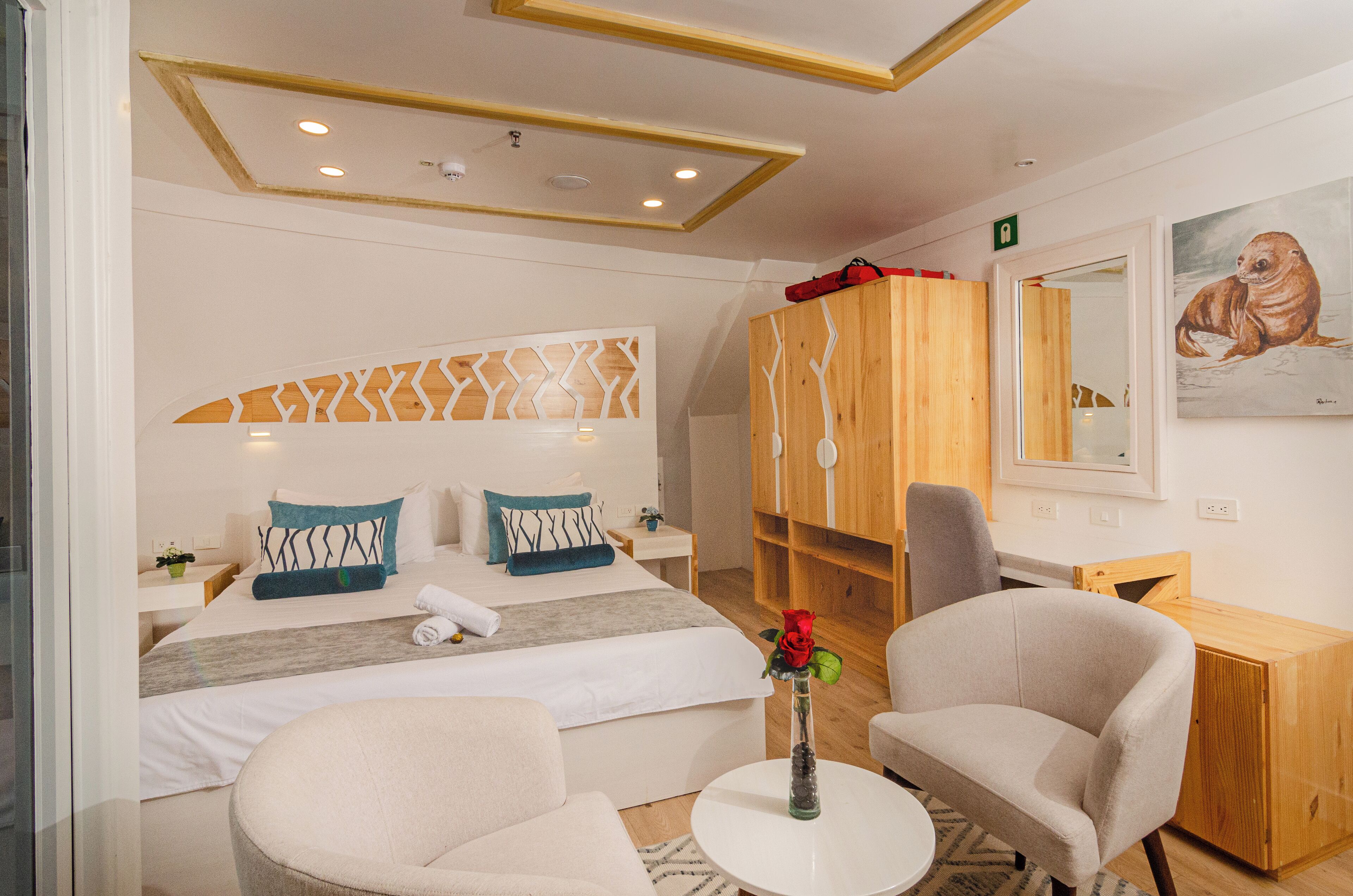 Superior Cabin, Balcony, Ocean View | 1 bedroom, WiFi