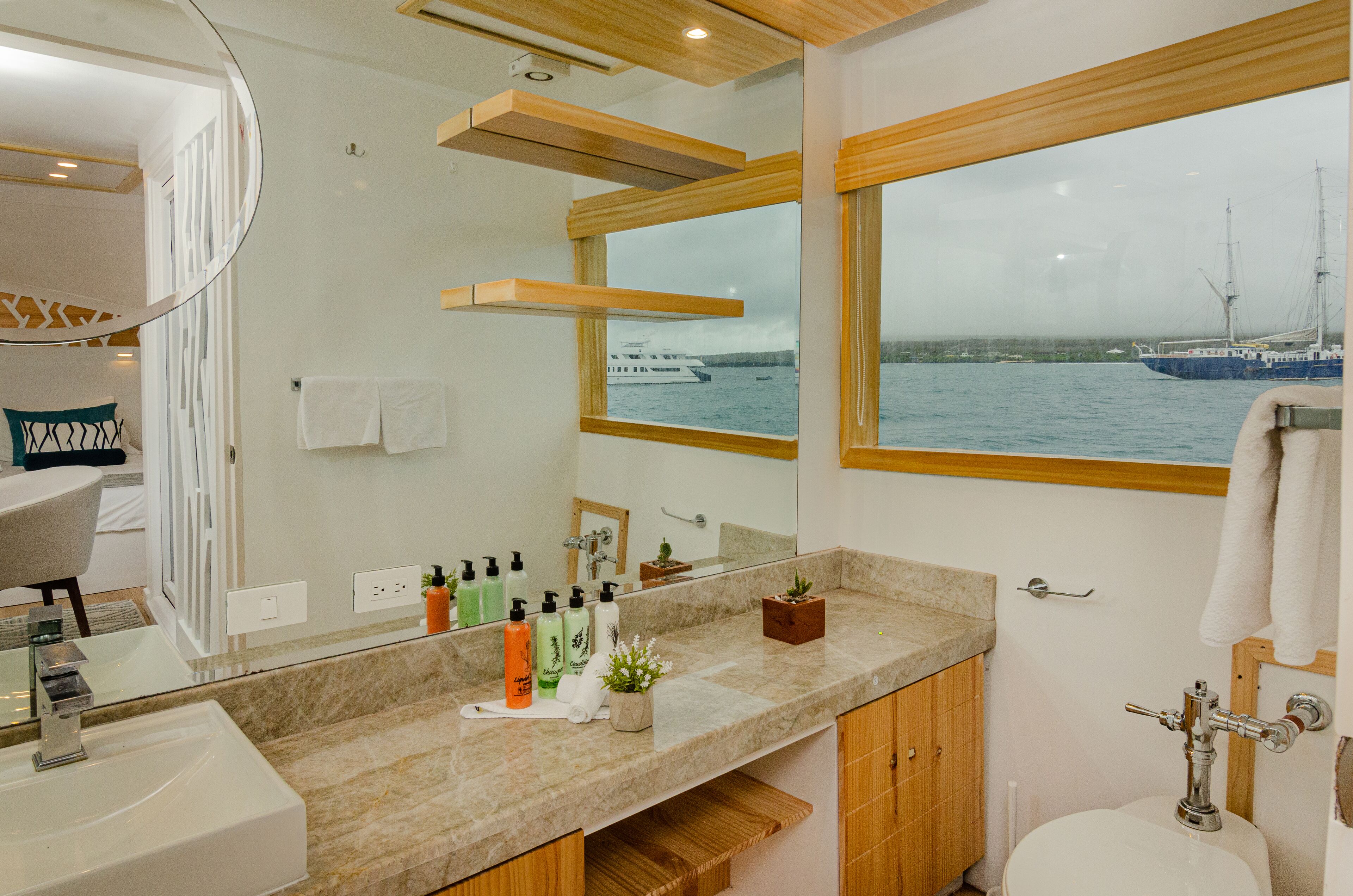 Superior Cabin, Balcony, Ocean View | 1 bedroom, WiFi