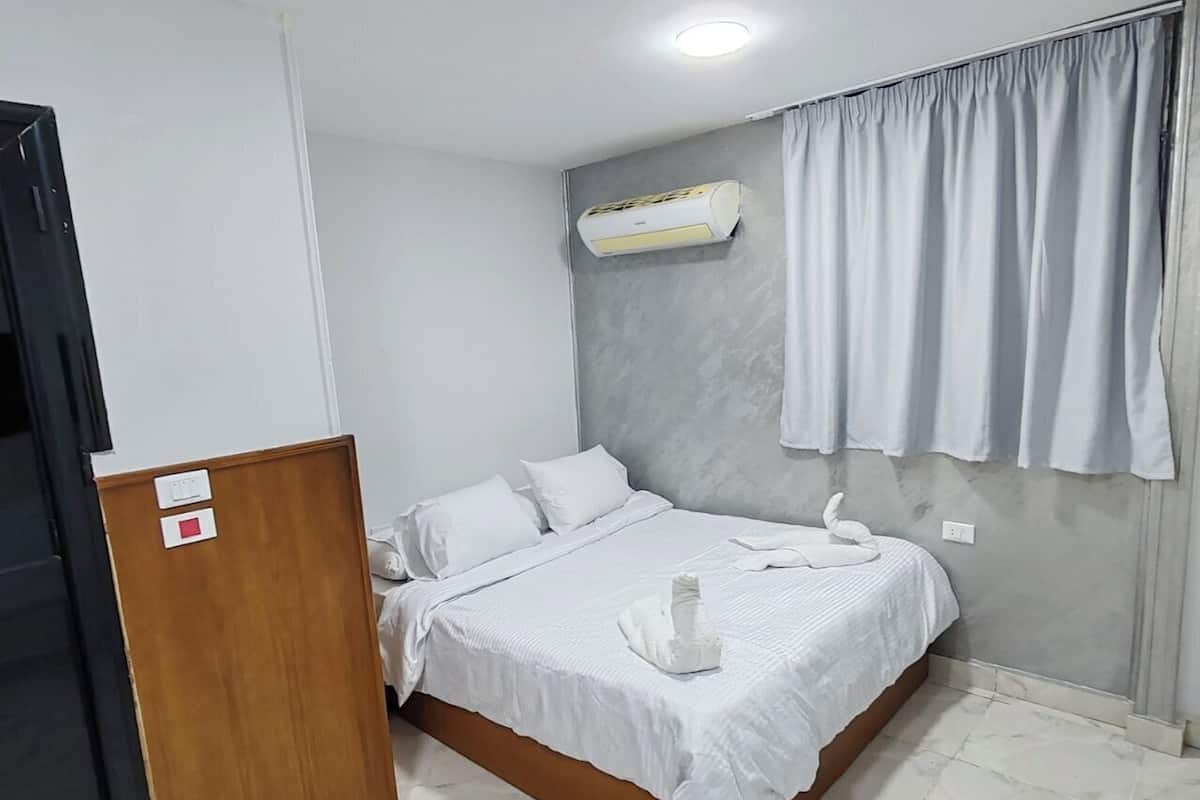 Superior Double or Twin Room, City View