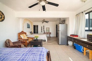 Suíte standard, vista para o oceano | Wi-Fi de cortesia, roupa de cama