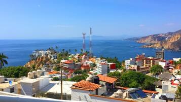 Family Villa | 1 bedroom, free WiFi, bed sheets