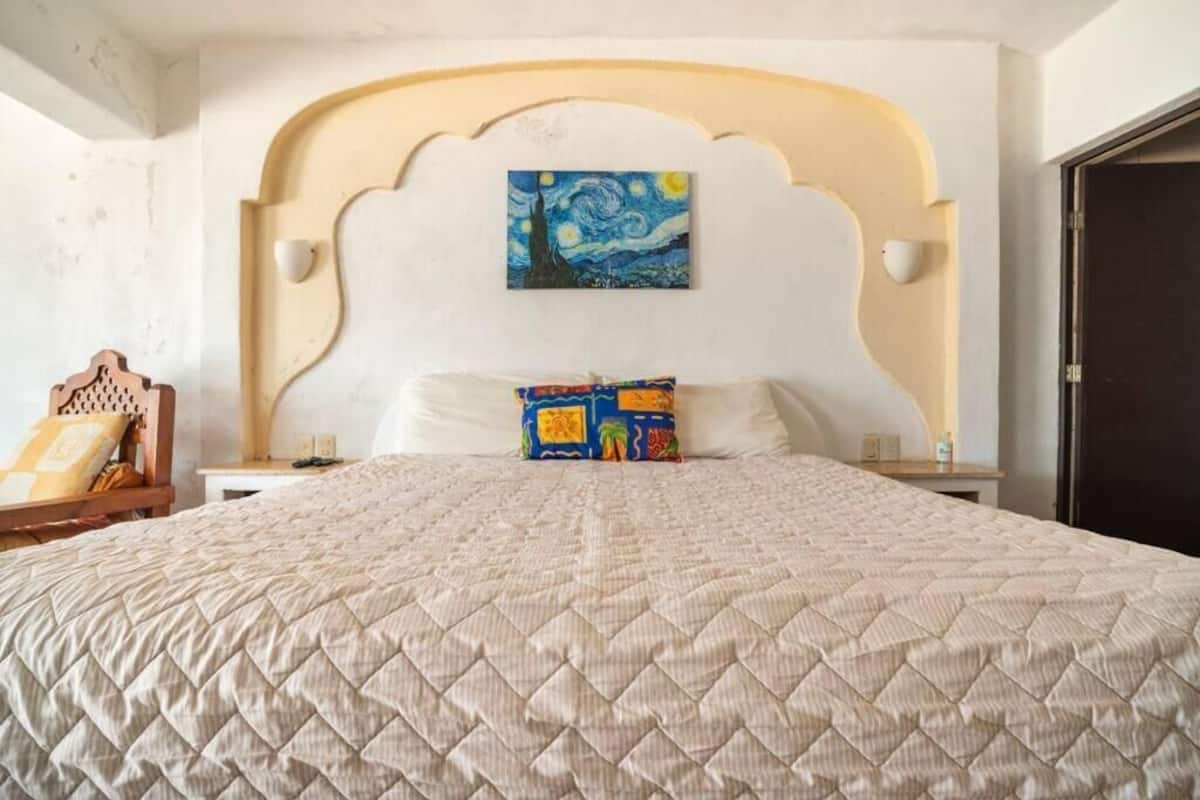Standard Suite, Ocean View | 1 bedroom, free WiFi, bed sheets