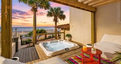 Beachfront Condo | Hot Tub | Pool | Gulf View