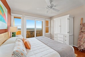 1 bedroom, iron/ironing board, free WiFi, bed sheets - Beachfront | Pool | Hot Tub (Galveston)