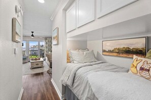 1 bedroom, iron/ironing board, free WiFi, bed sheets