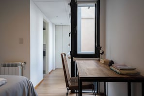 3 chambres, rideaux occultants, fer et planche à repasser, Wi-Fi gratuit