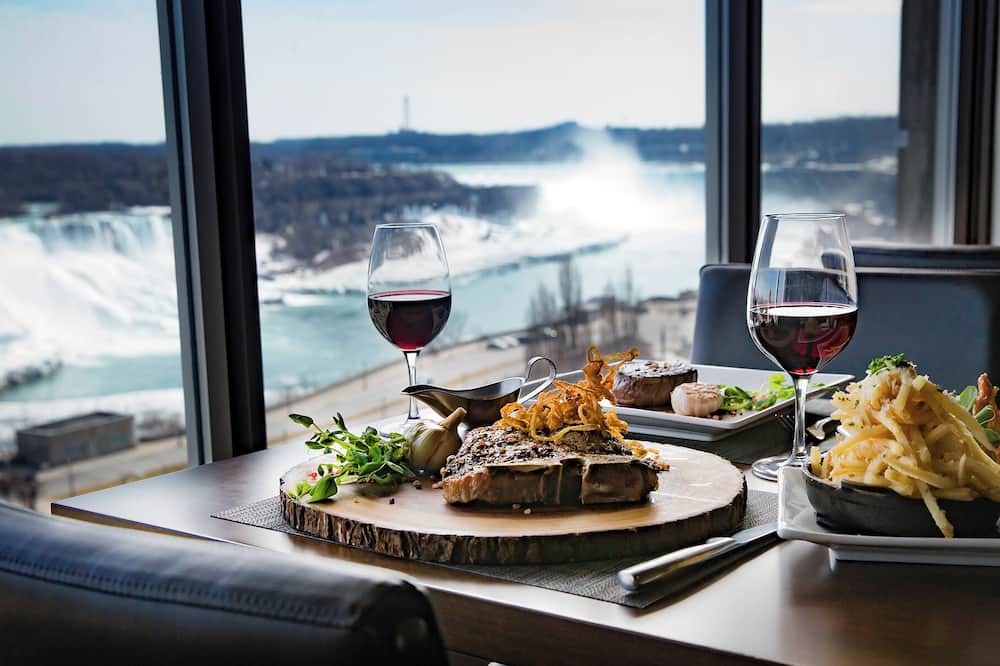 The Brock Niagara Falls Fallsview, Tapestry by Hilton