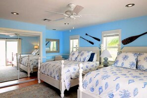 3 bedrooms, in-room safe, iron/ironing board, WiFi - The Cottage at Rum Point (Rum Point)