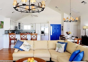 Smart TV, table tennis - The Cottage at Rum Point (Rum Point)