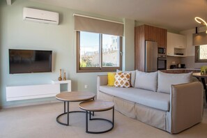 Smart TV - Eleni - Three Bedroom Villa, Sleeps 6 (Rethymno)