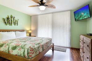 2 bedrooms, iron/ironing board, WiFi, bed sheets - White Sands Village #120 (Kailua-Kona)