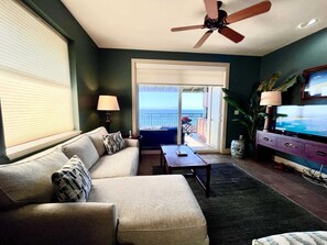 TV, stereo, offices