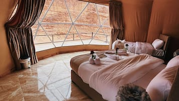 9 quartos, Wi-Fi, roupa de cama