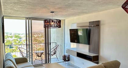 3-bedroom apartment in San Salvador Volcano View- Floor 16 with WiFi, AC