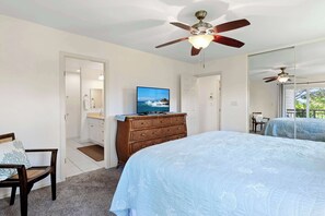 3 Schlafzimmer, Schreibtisch, Bügeleisen/Bügelbrett, Reisekinderbett
