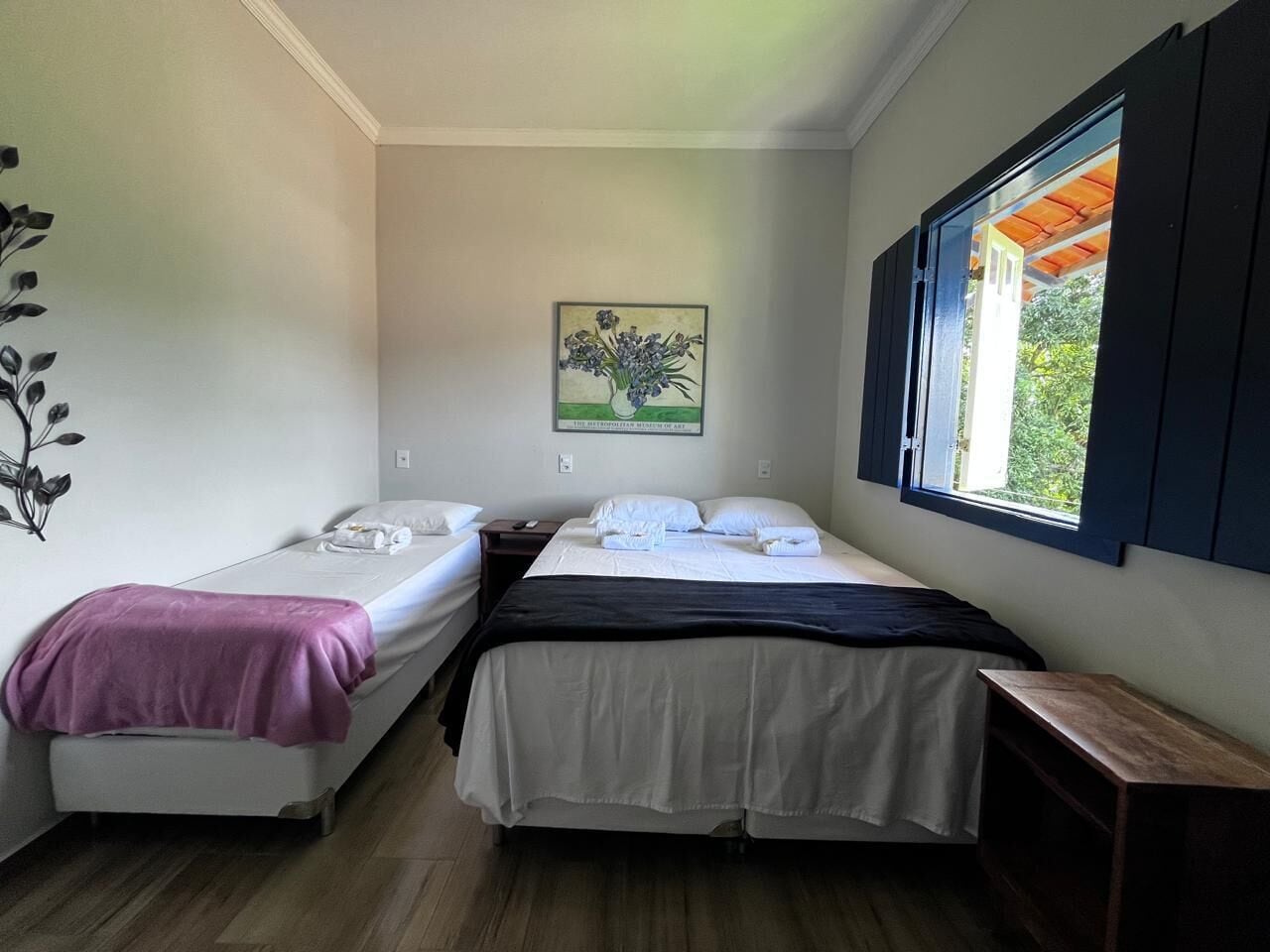 Deluxe Triple Room | Laptop workspace, free WiFi